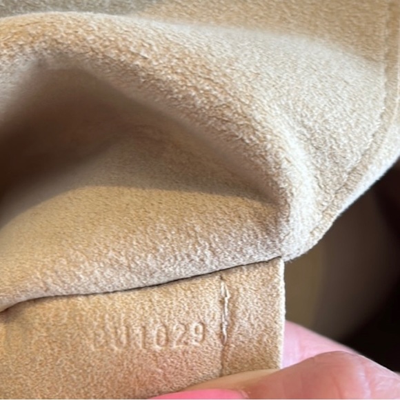 Louis Vuitton Beverly Authentic!!! - Picture 2 of 8